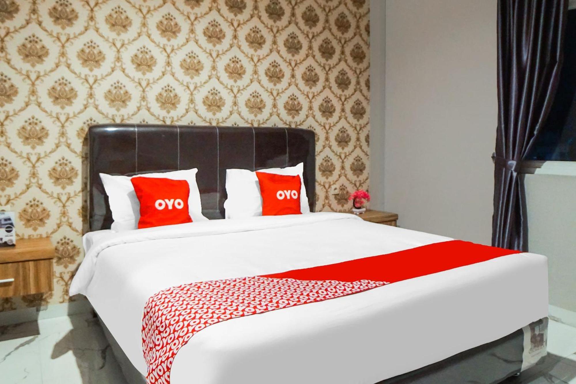 Super Oyo Capital O 92066 Papakoel Hotel & Cafe Medan Exterior foto